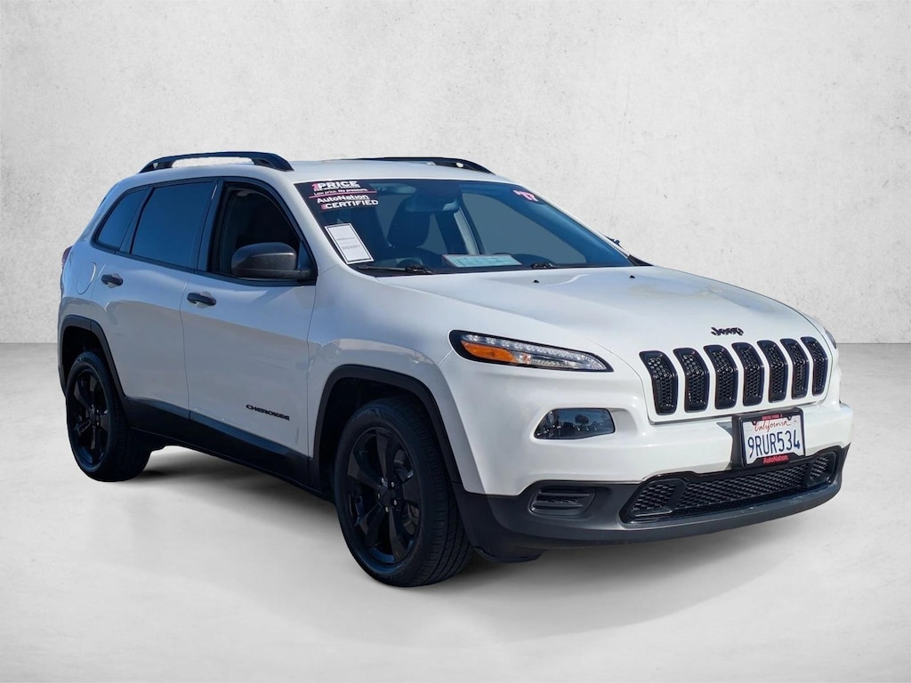 Used 2017 Jeep Cherokee Sport FWD SUV