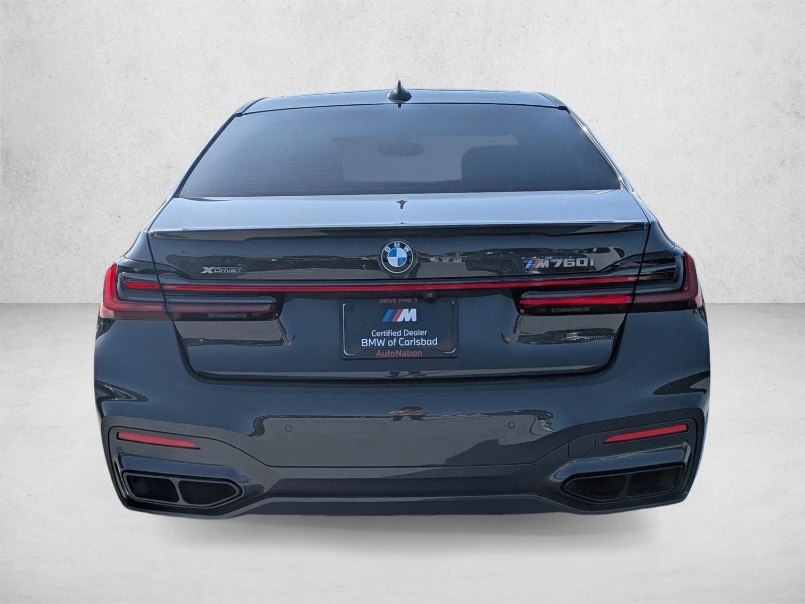 2022 BMW M760i xDrive photo 5