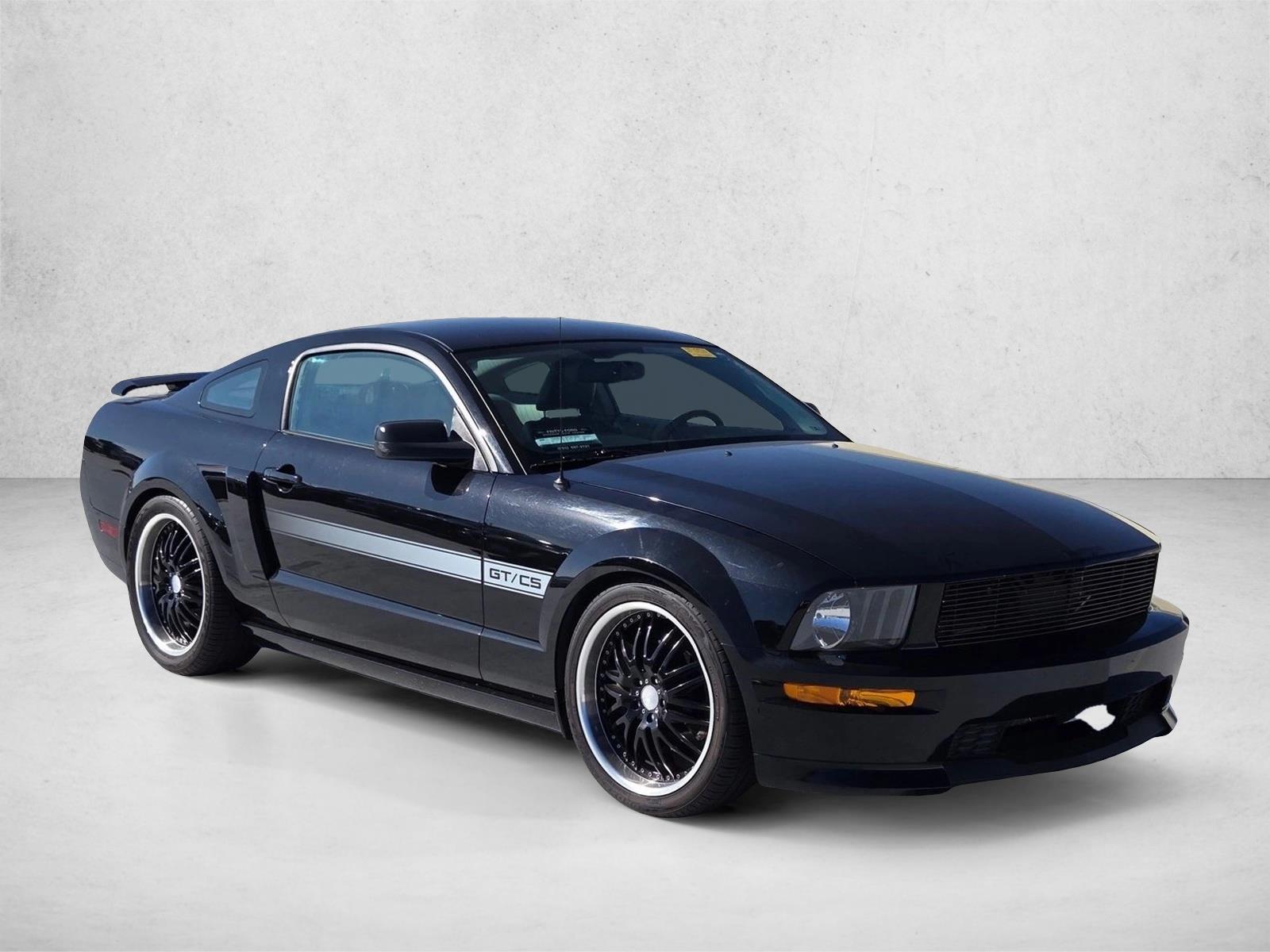 2009 Ford Mustang GT photo 3