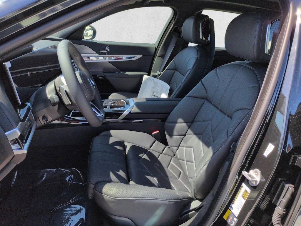 New 2026 BMW i7 xDrive60 Sedan