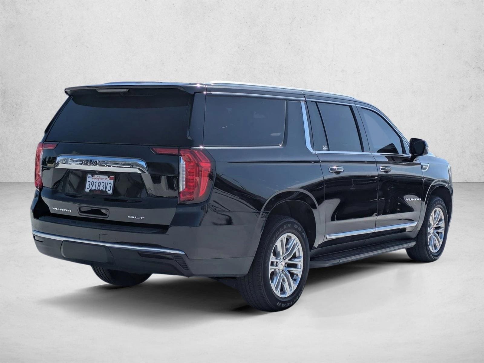 2021 GMC Yukon XL SLT photo 5