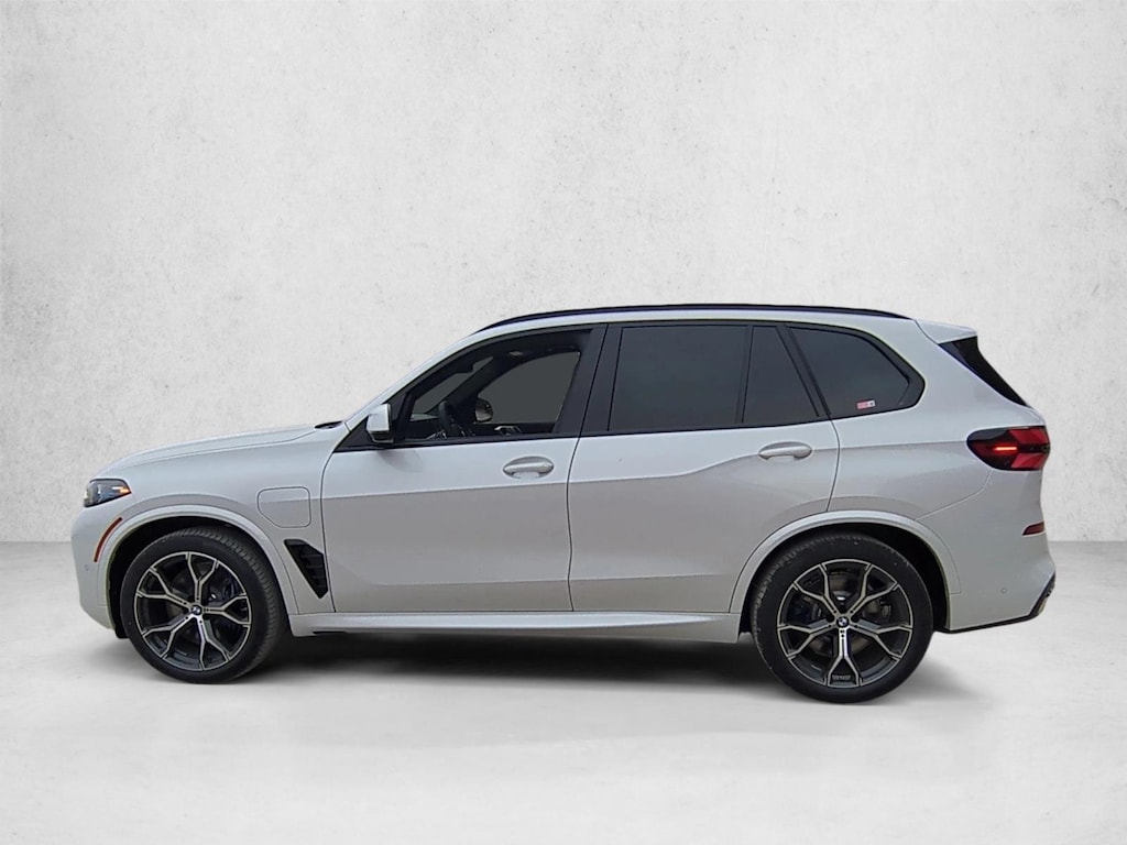 New 2026 BMW X5 PHEV xDrive50e SUV