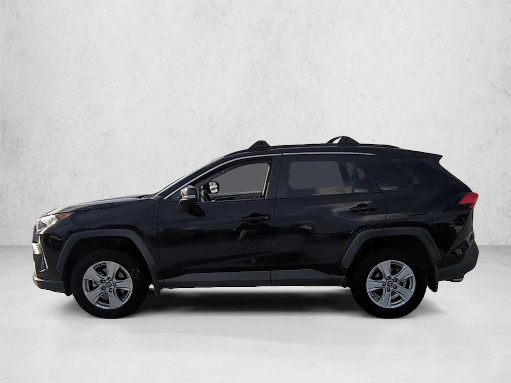 Used 2020 Toyota RAV4 XLE SUV