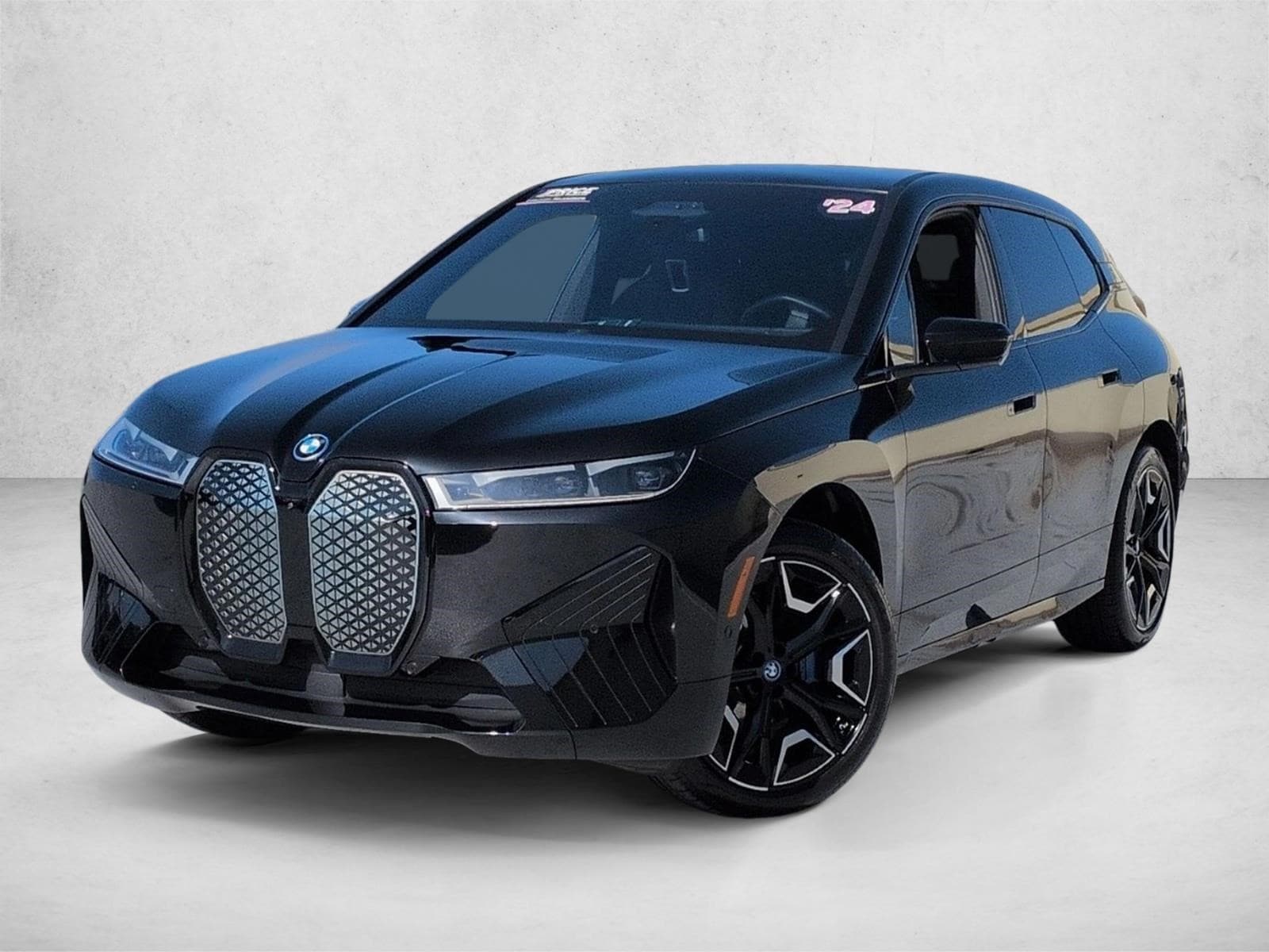 2024 BMW iX xDrive50's photo