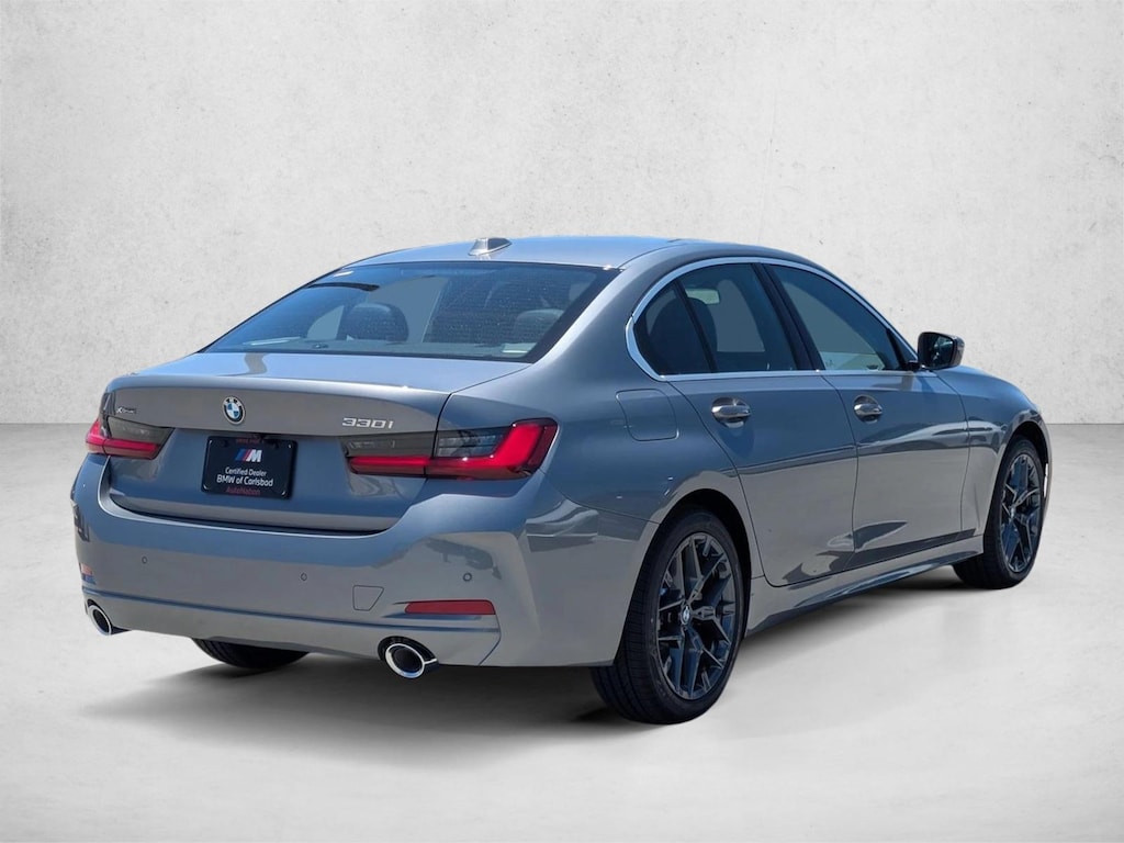 New 2026 BMW 330i xDrive Sedan