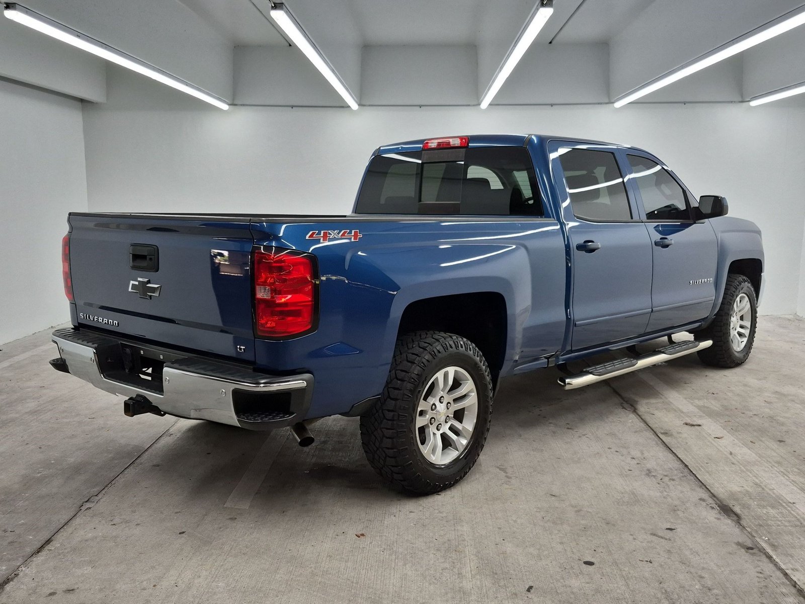 Used 2017 Chevrolet Silverado 1500 LT w/1LT Truck Crew Cab