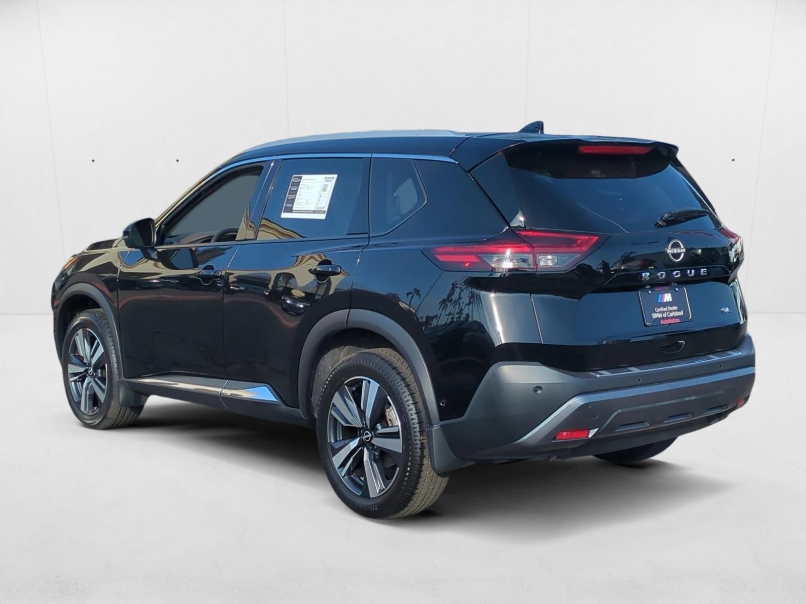 2023 Nissan Rogue SL photo 3