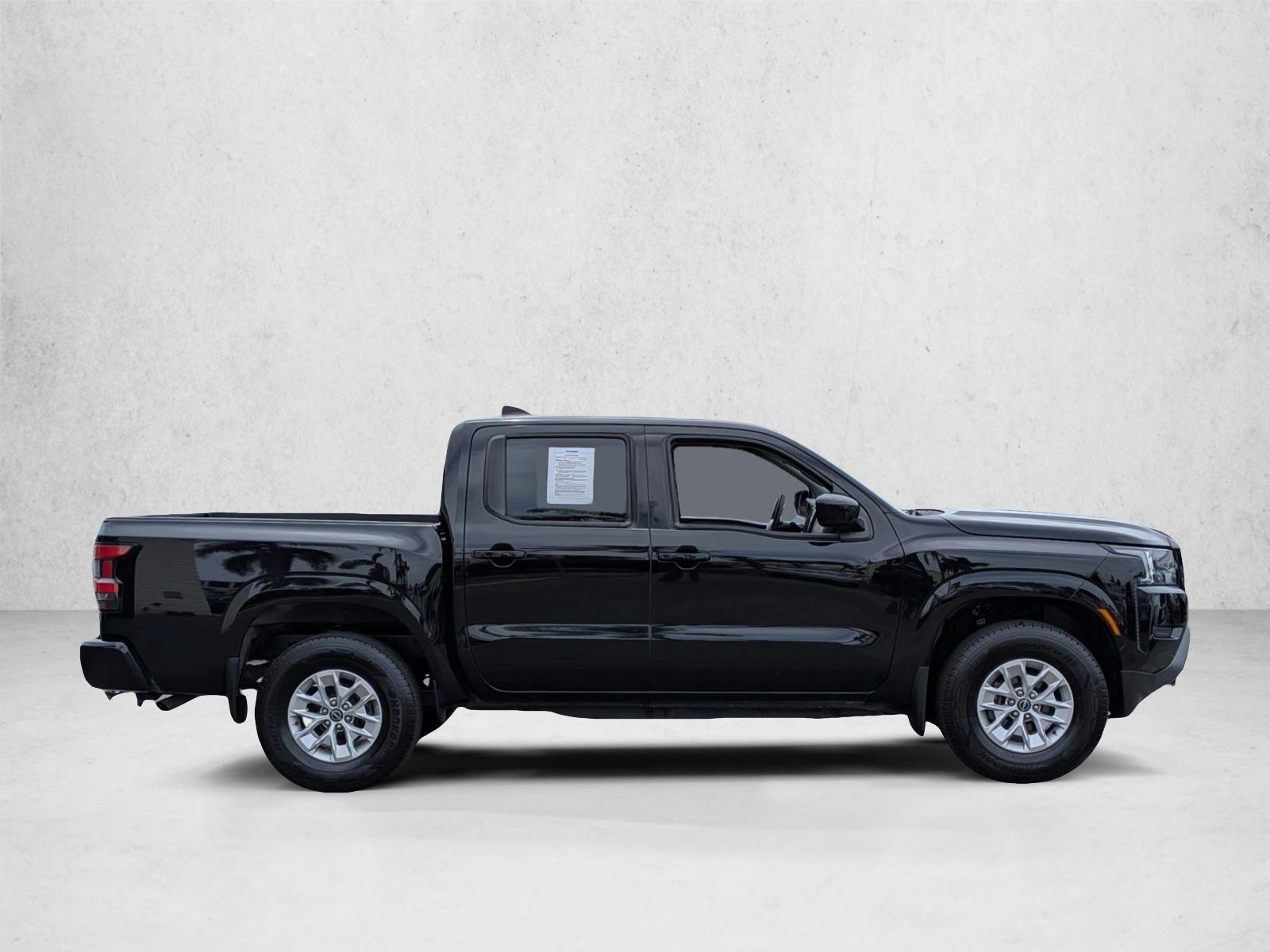 2024 Nissan Frontier photo 4