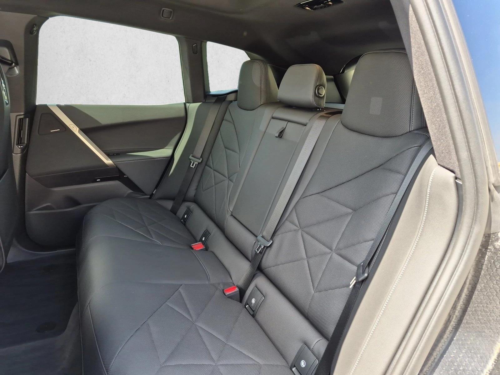 2024 BMW iX Base - Photo 21