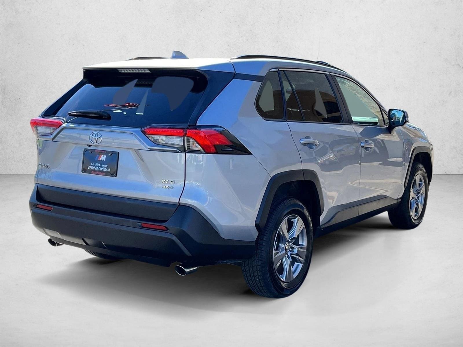 2024 Toyota RAV4 XLE photo 4