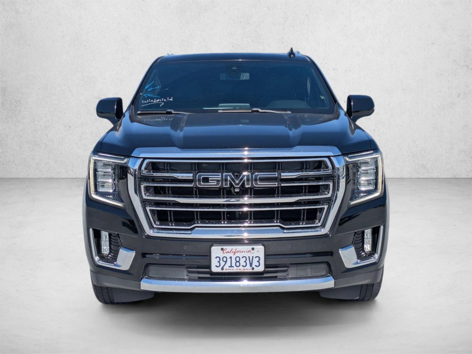 2021 GMC Yukon XL SLT photo 2