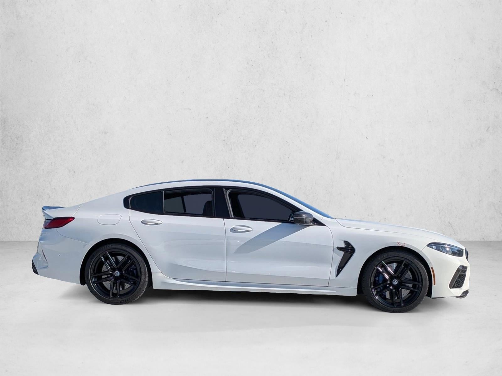 2023 BMW M8 Competition photo 4
