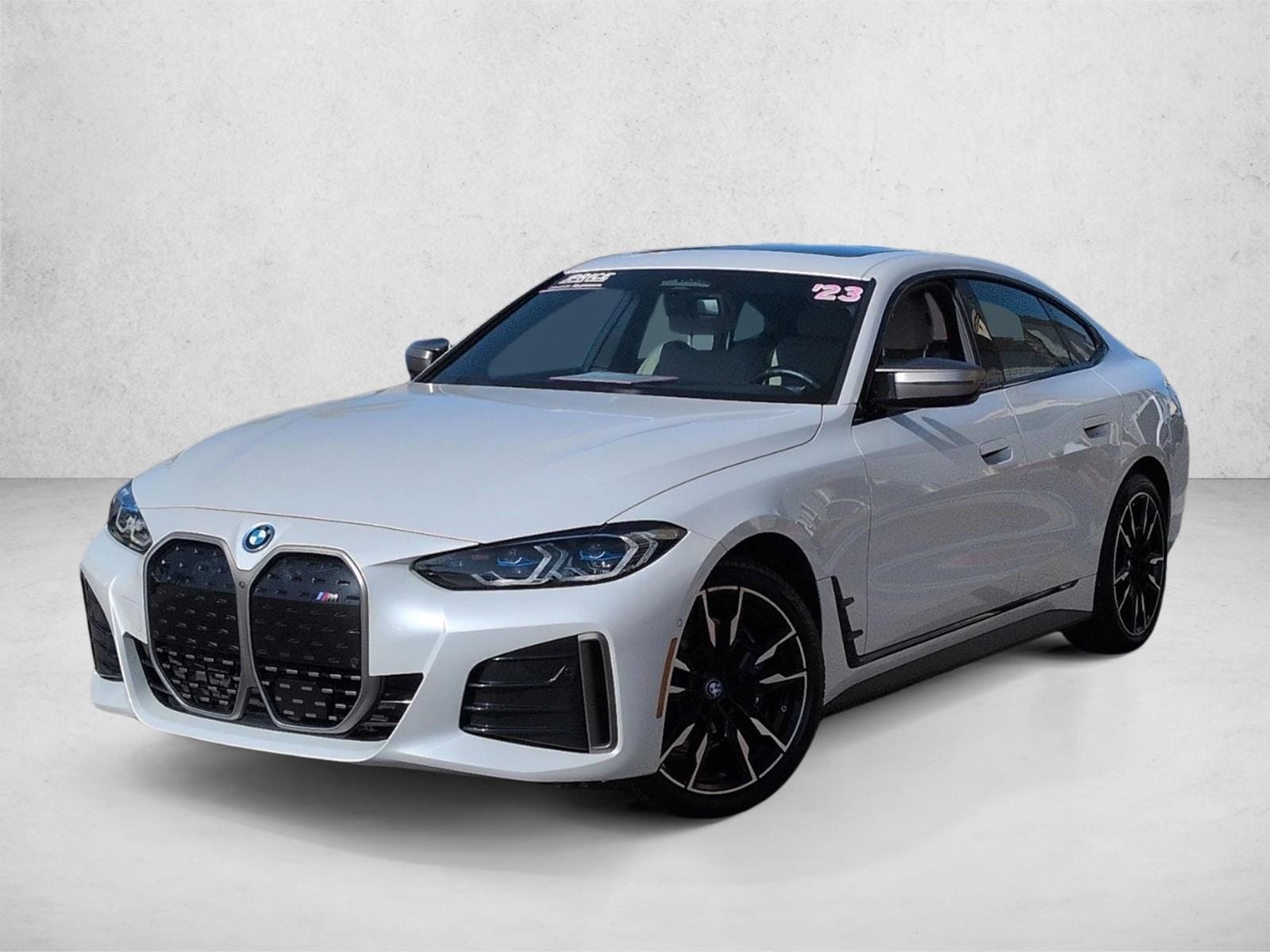 2023 BMW i4 M50's photo