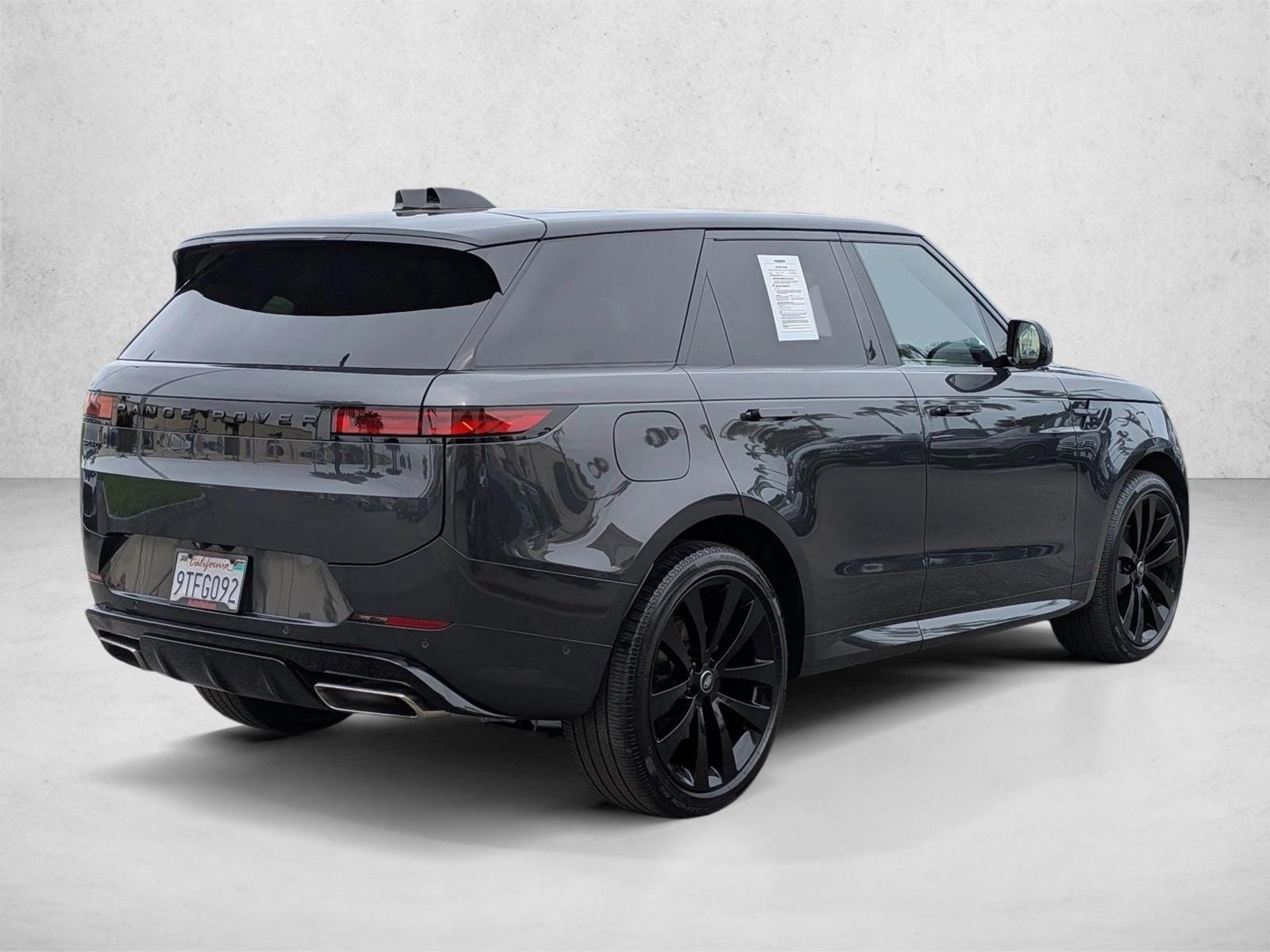 2025 Land Rover Range Rover Sport P400 Dynamic SE photo 5