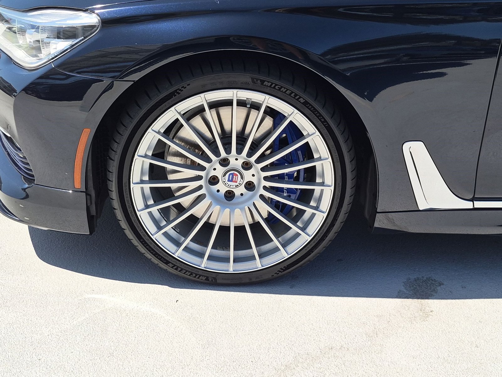 2017 BMW 7 Series ALPINA B7 - Photo 24