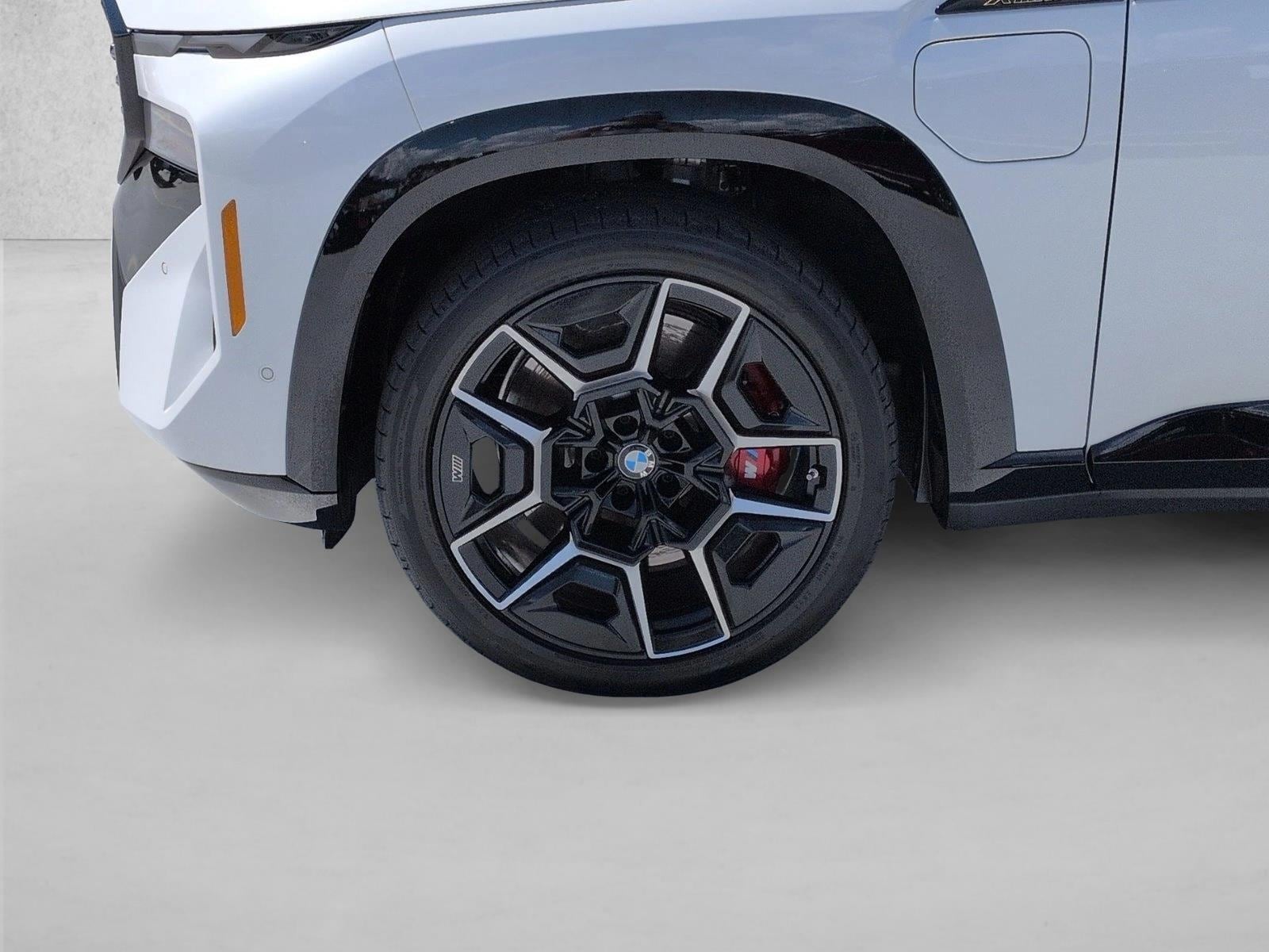 2025 BMW XM Base - Photo 24