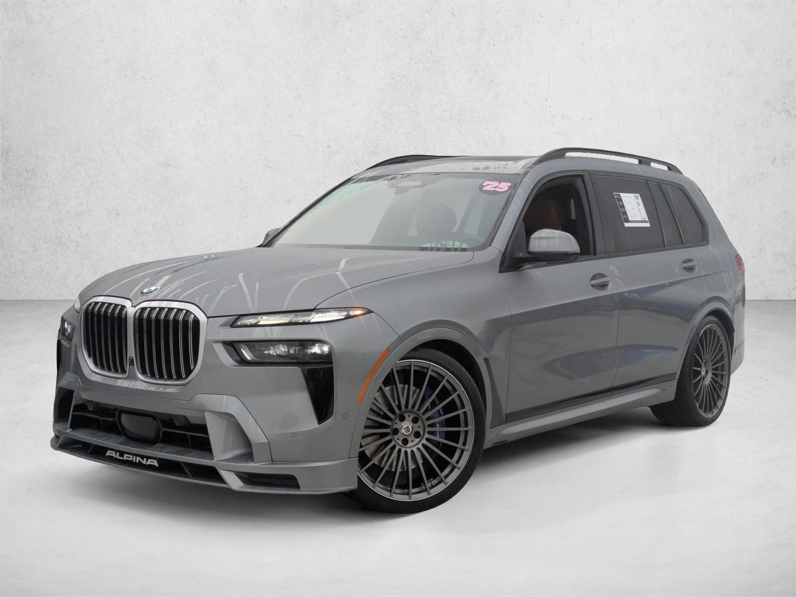 2025 BMW X7 ALPINA XB7's photo