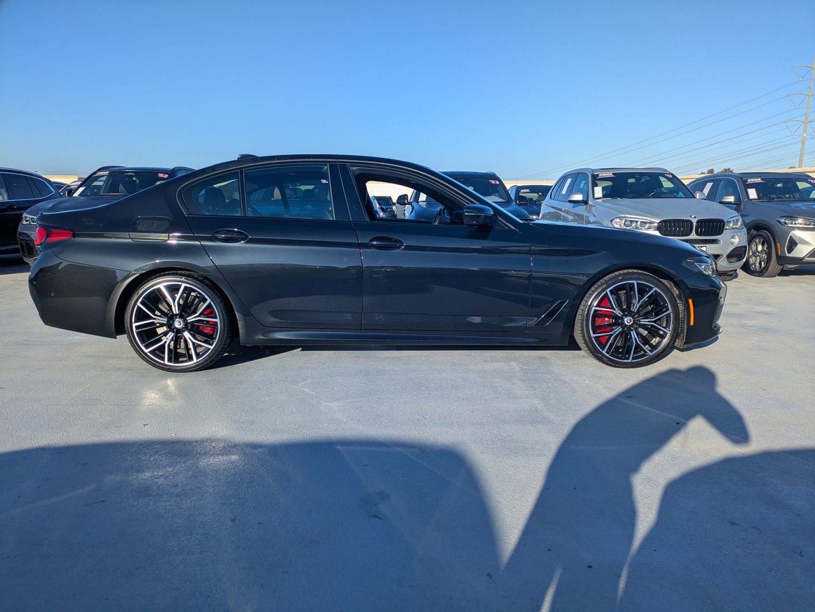 2023 Bmw M550i xDrive photo 2