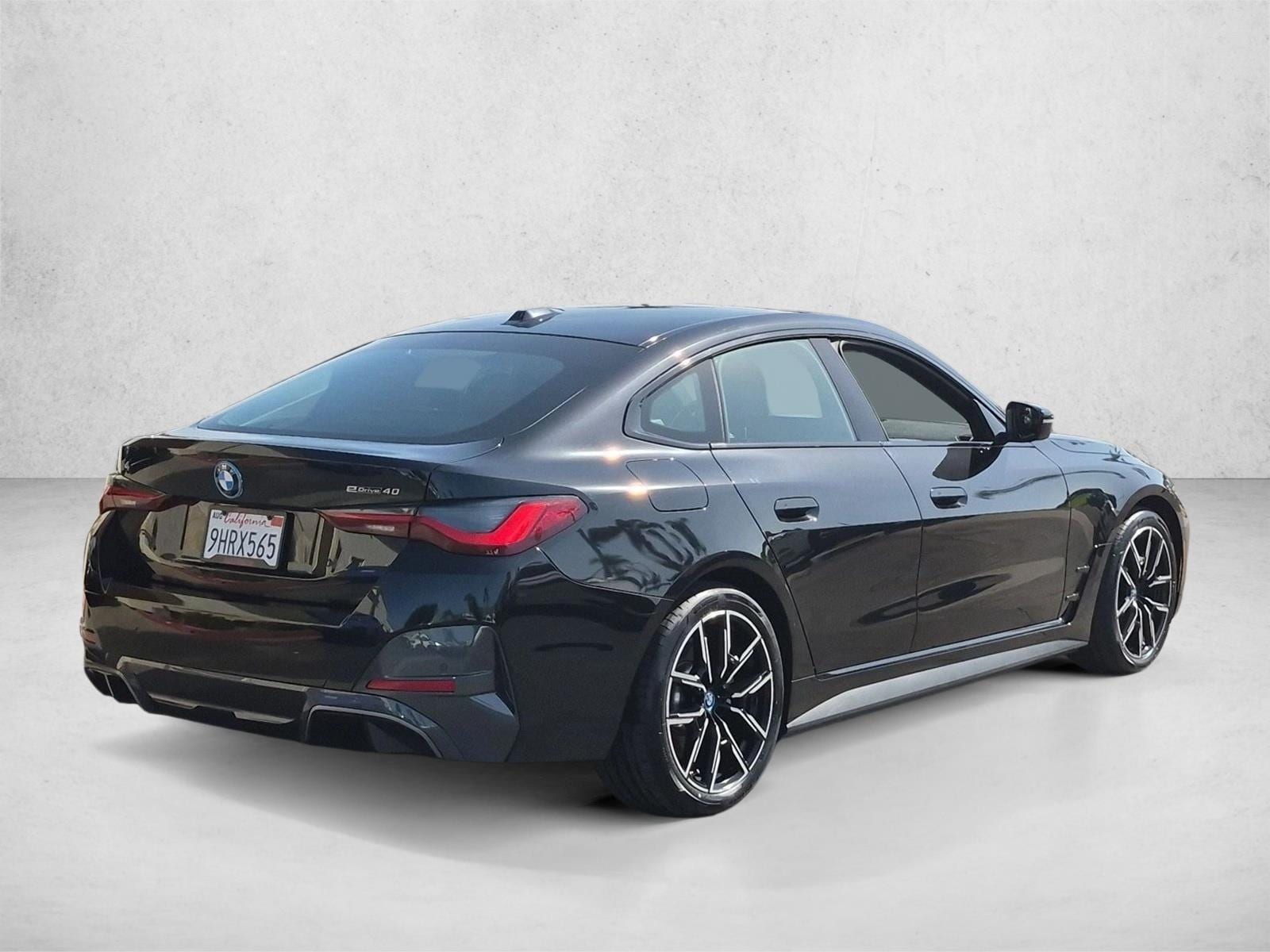 2023 BMW i4 40 - Photo 5