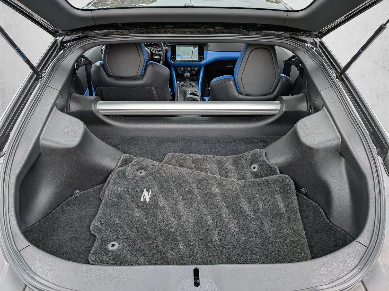 2023 Nissan Z photo 6