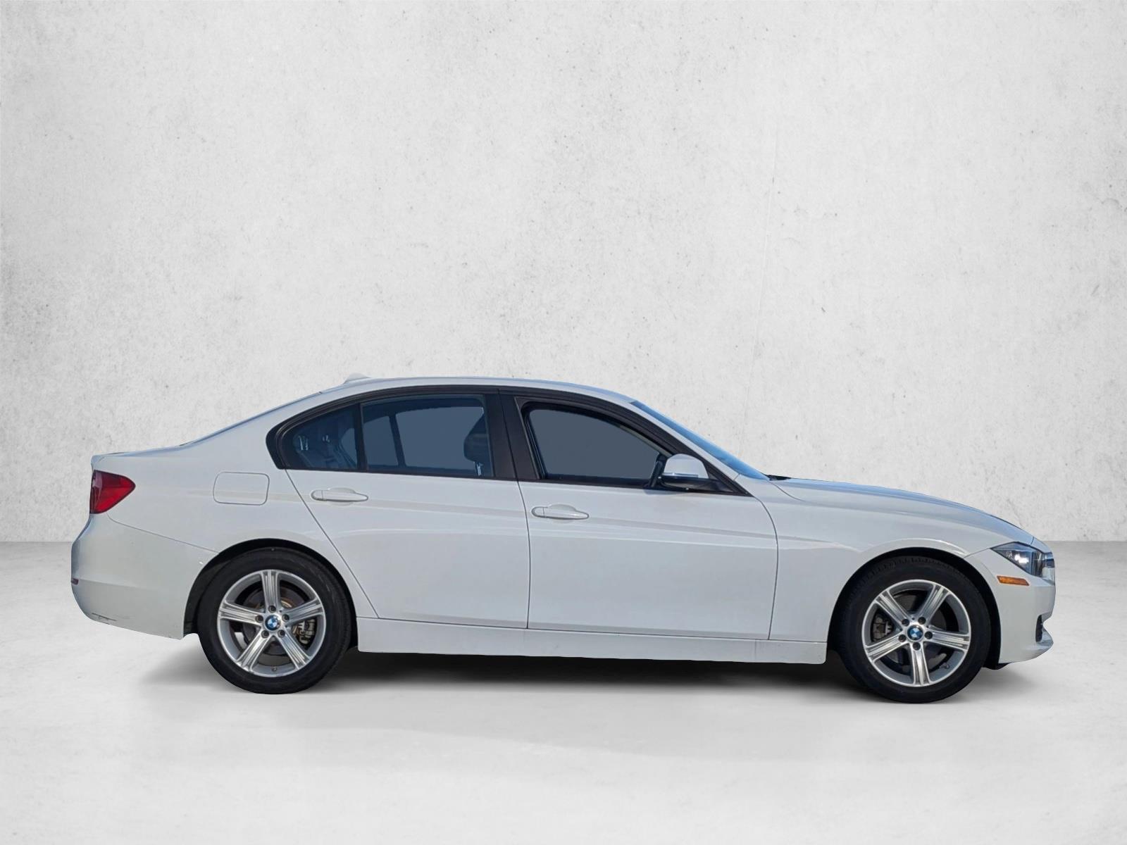 2015 BMW 320i photo 4