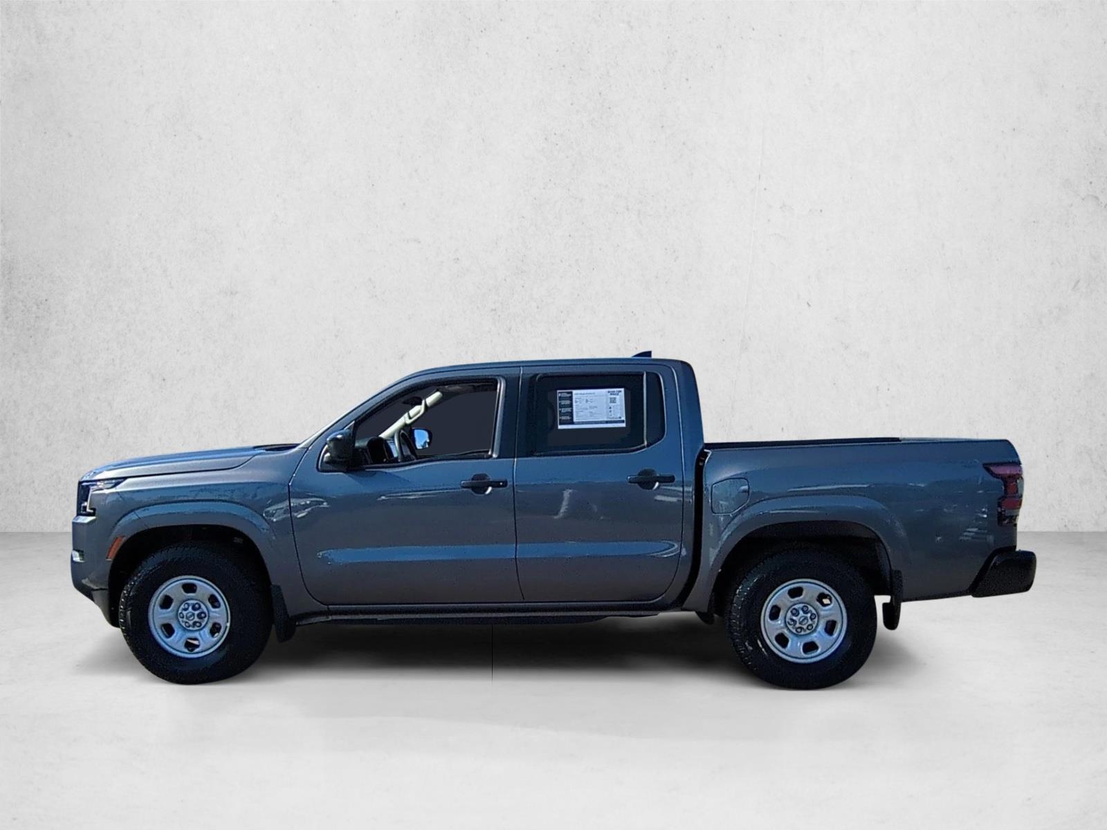 2022 Nissan Frontier S photo 2