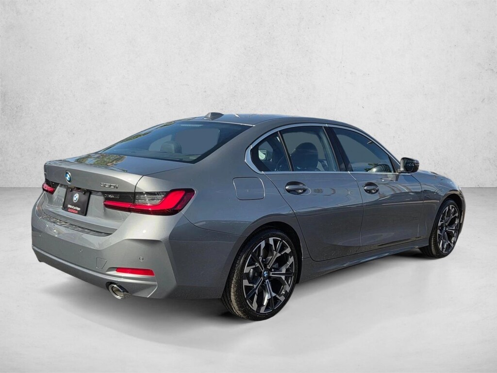 New 2026 BMW 330i xDrive Sedan
