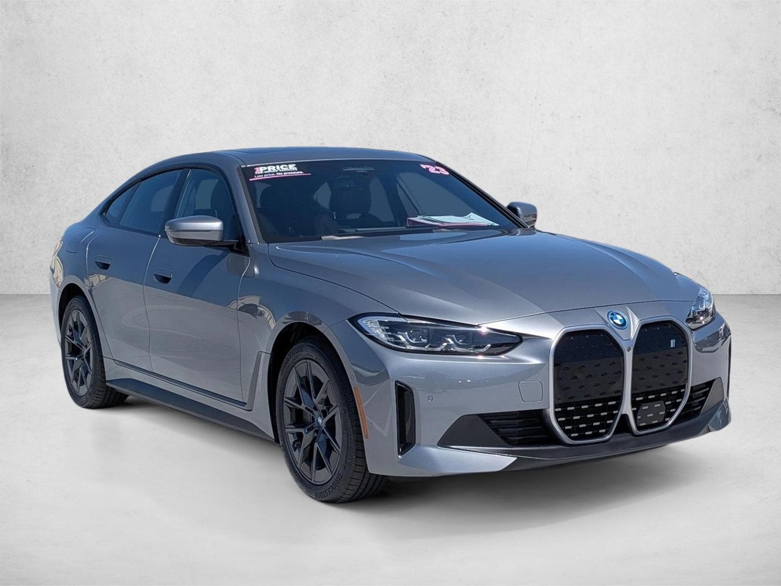 2023 BMW i4 eDrive35 photo 2