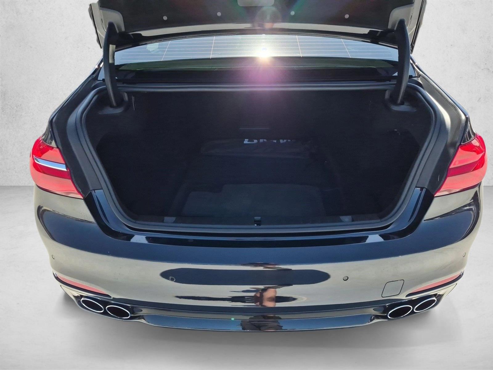 2017 BMW 7 Series ALPINA B7 - Photo 6