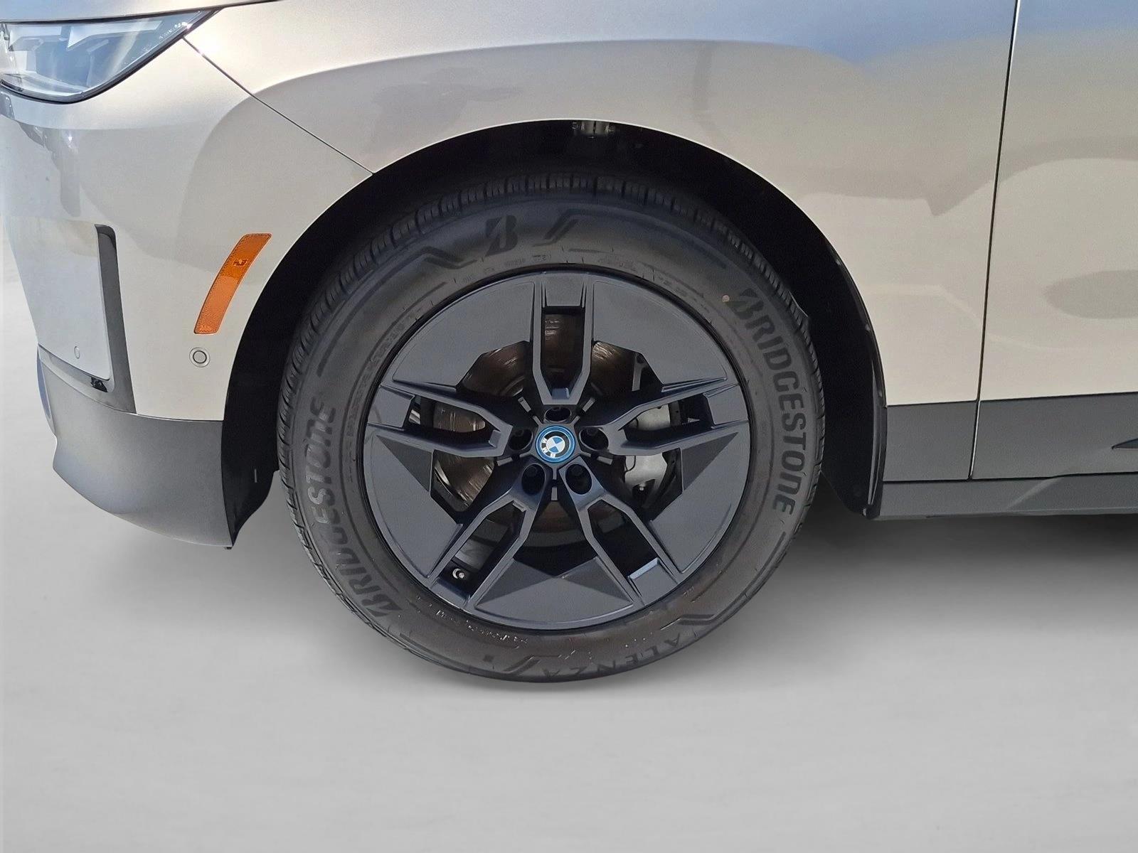 2024 BMW iX Base - Photo 26