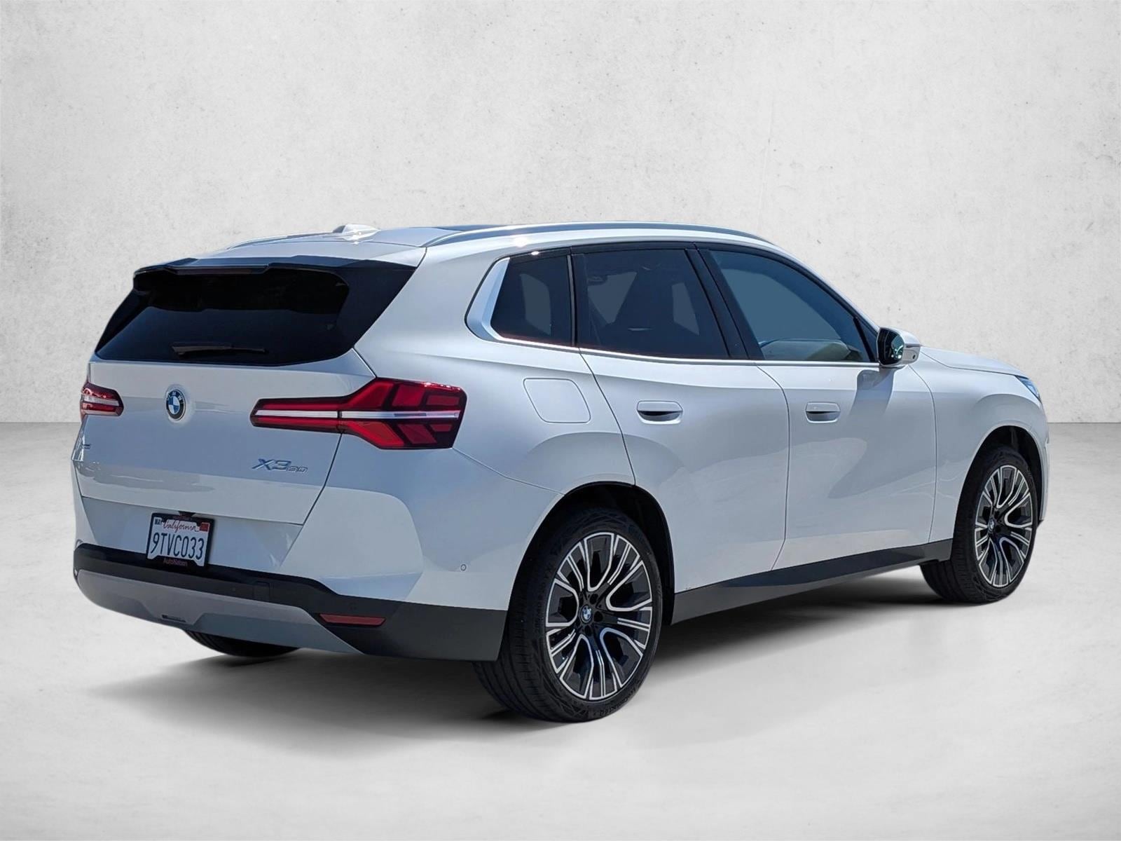 2025 BMW X3 30 xDrive photo 4