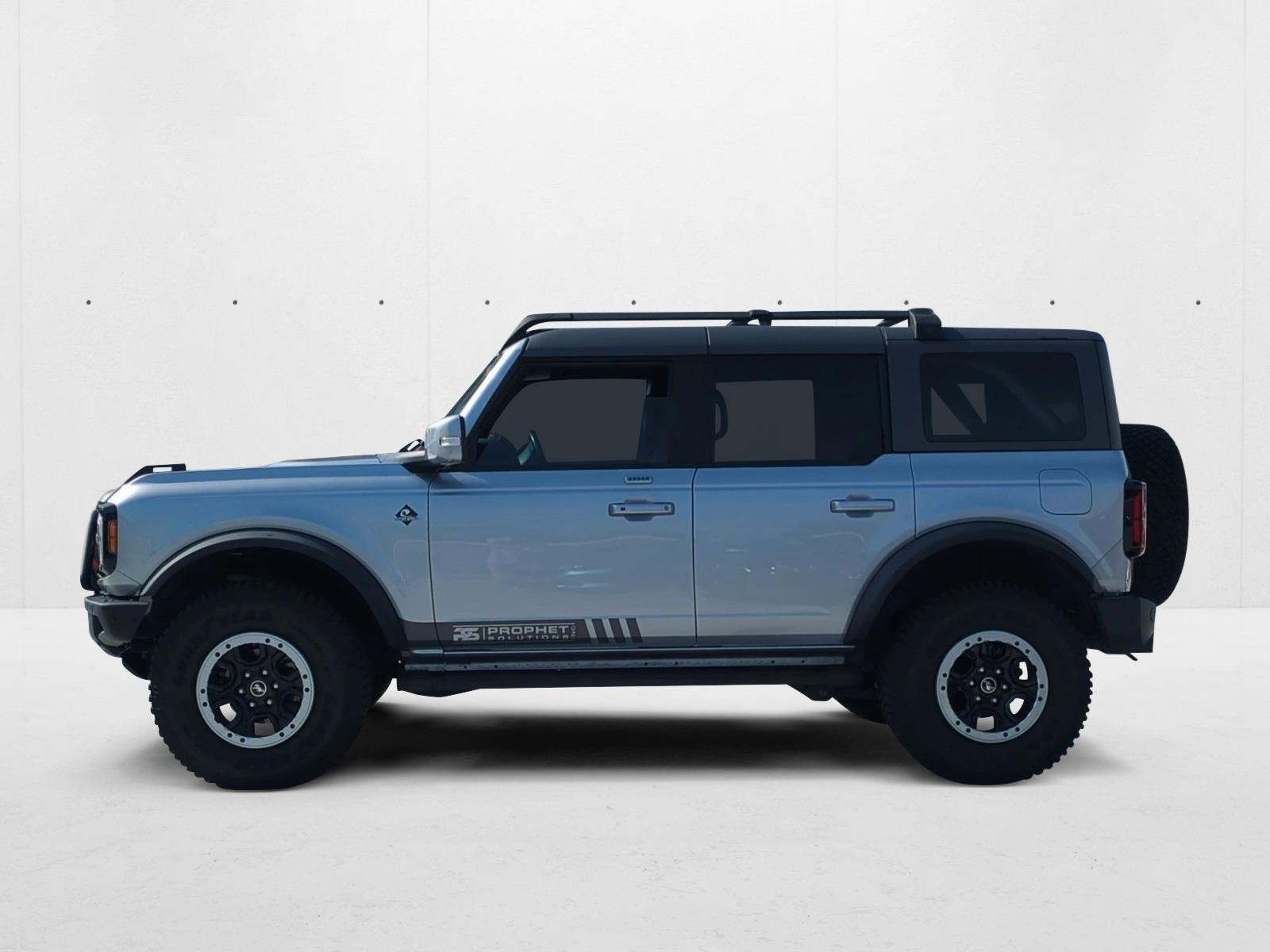 2022 Ford Bronco Badlands photo 2