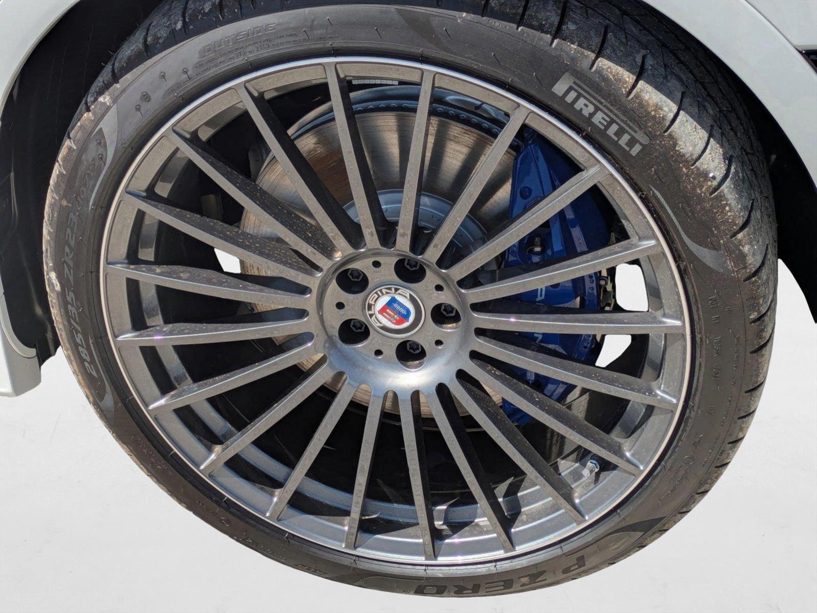 2025 BMW X7 ALPINA XB7 - Photo 10