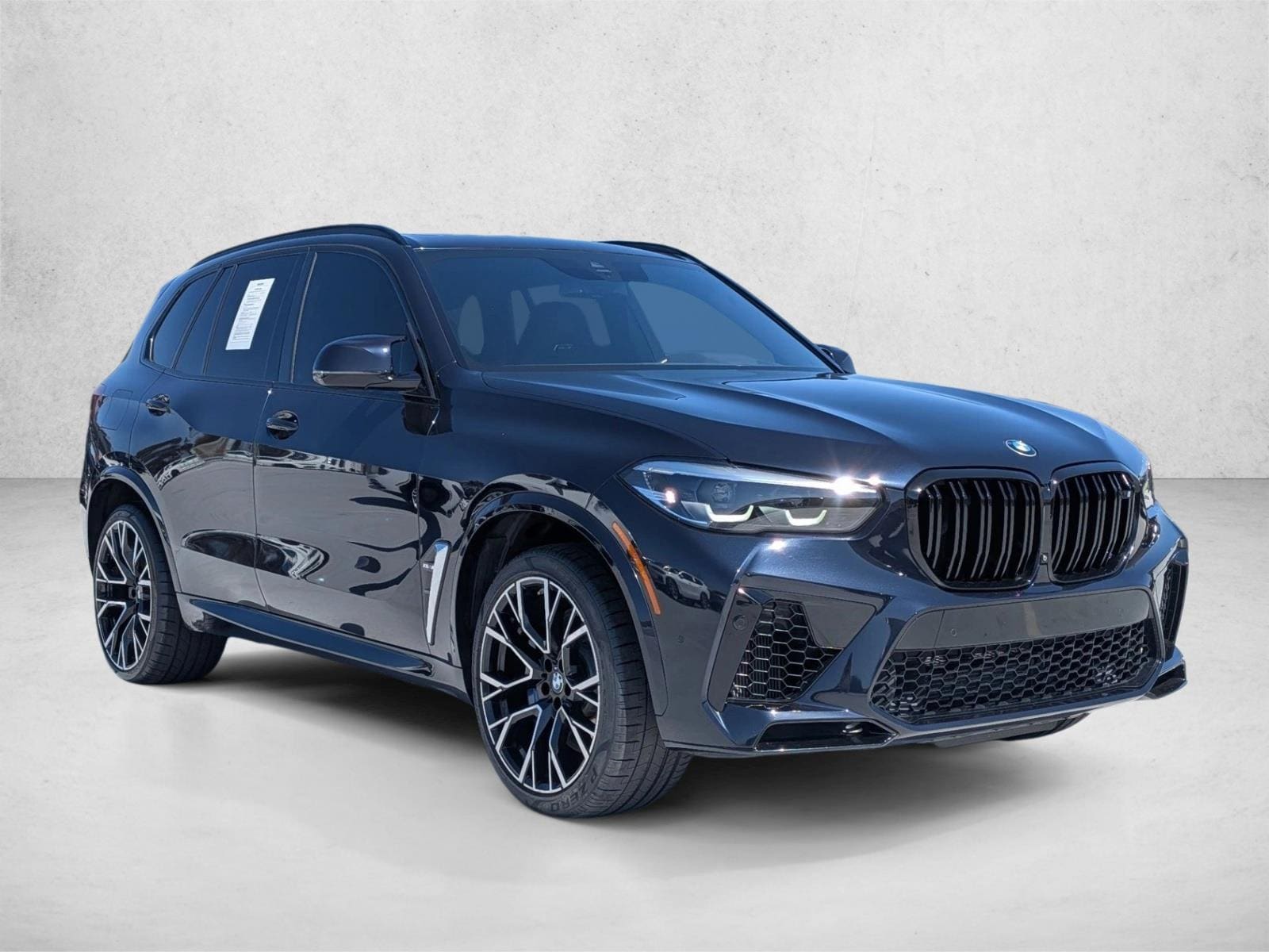 2021 BMW X5 M photo 2
