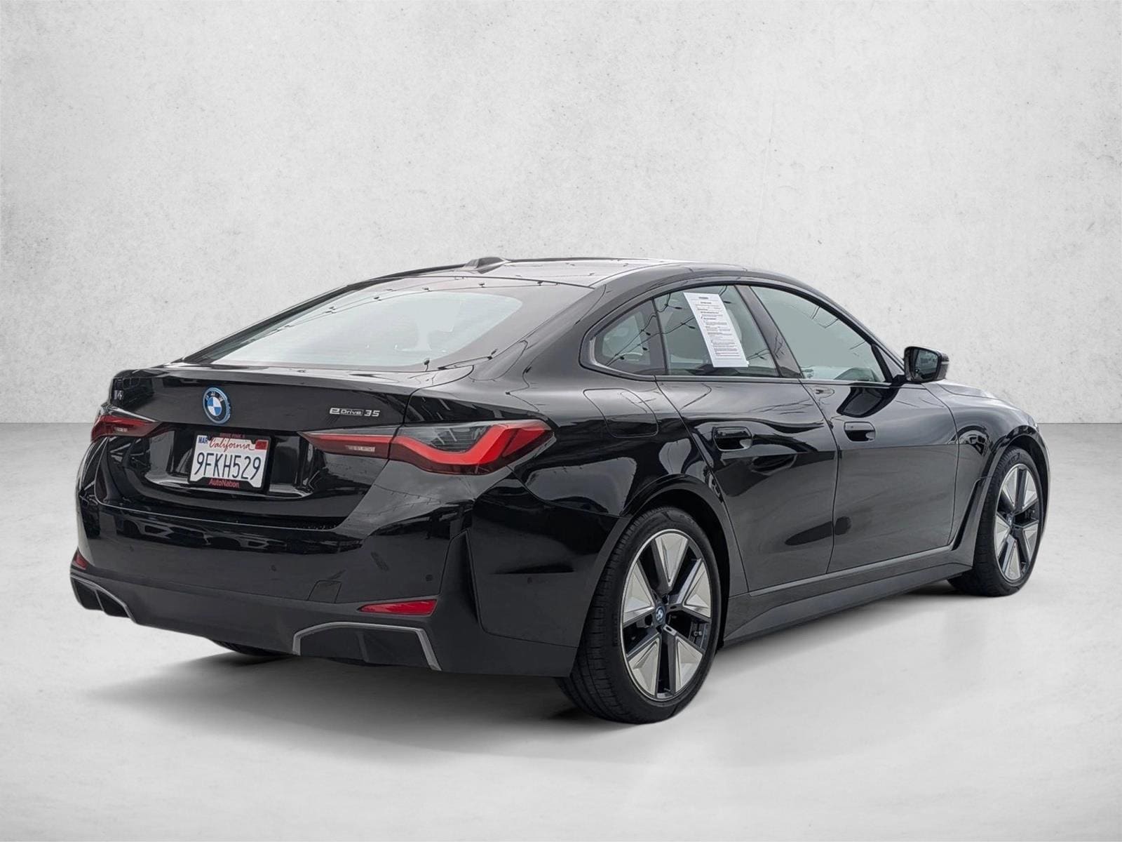 2023 BMW i4 eDrive35 photo 5