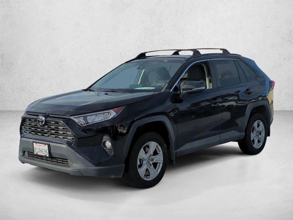 Used 2020 Toyota RAV4 XLE SUV
