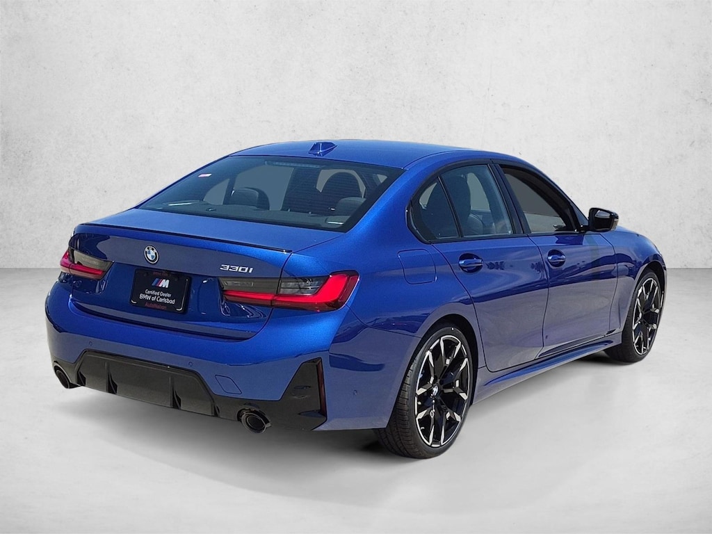 New 2026 BMW 330i Sedan