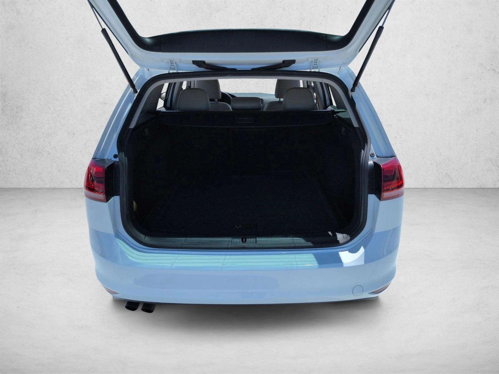 2015 Volkswagen Golf SportWagen TDI photo 6
