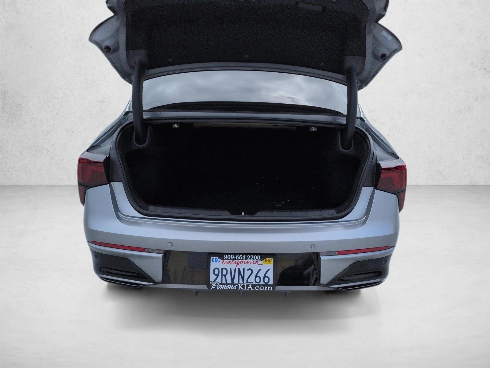 2025 Kia K5 GT-Line photo 6