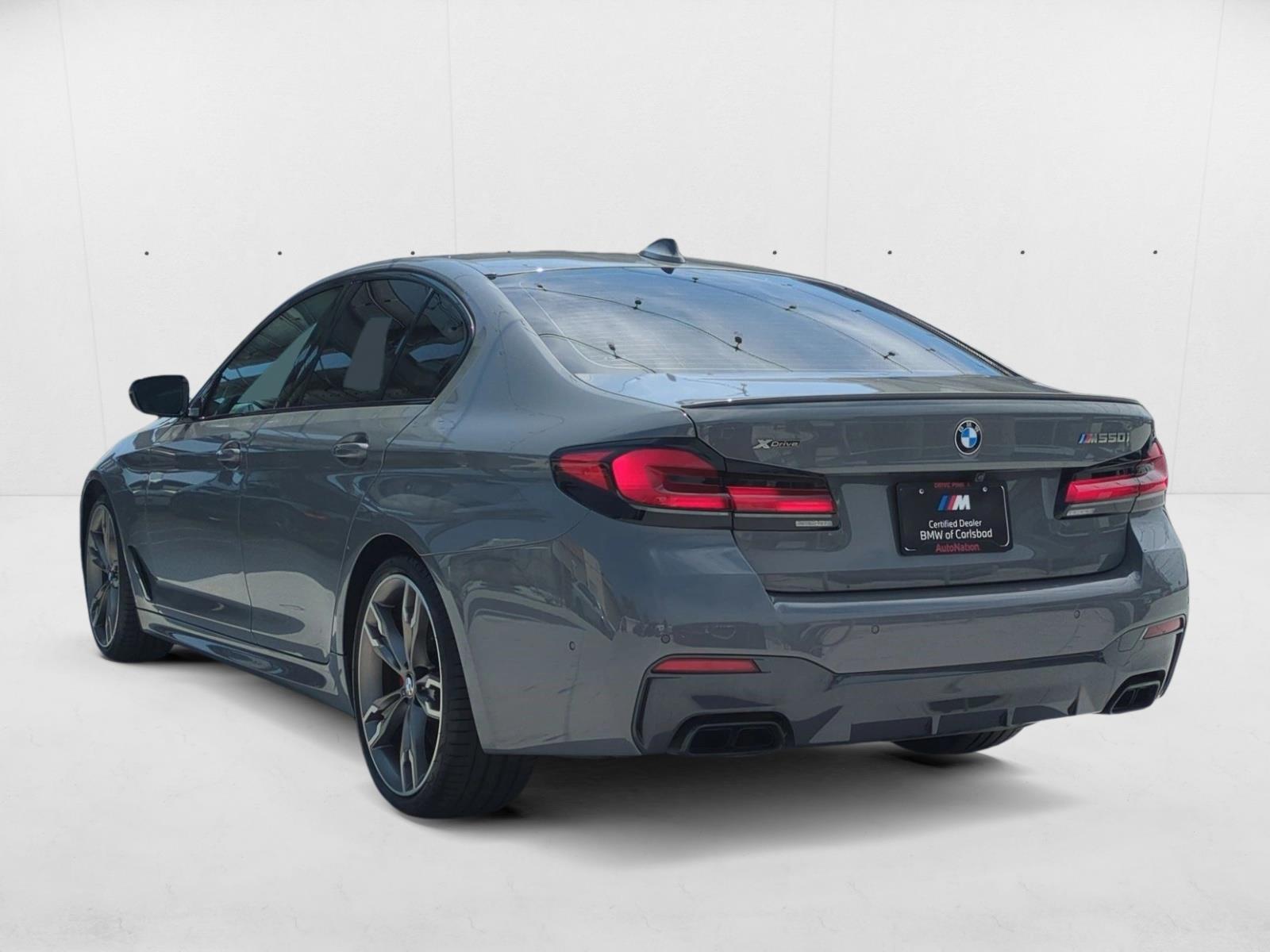 2022 Bmw M550i xDrive photo 3