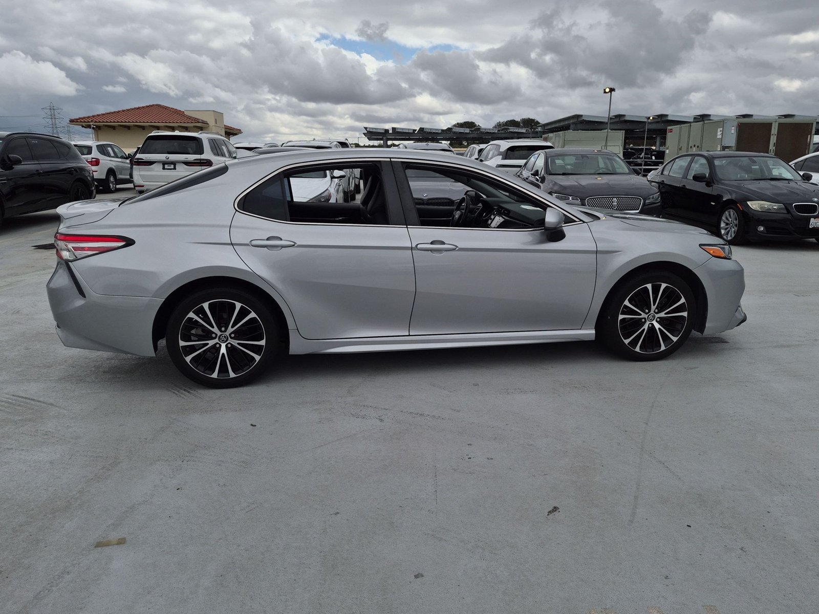 Used 2019 Toyota Camry Sedan