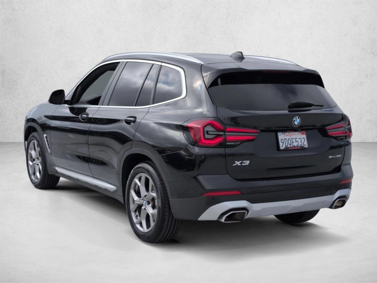 2023 BMW X3 sDrive30i photo 3