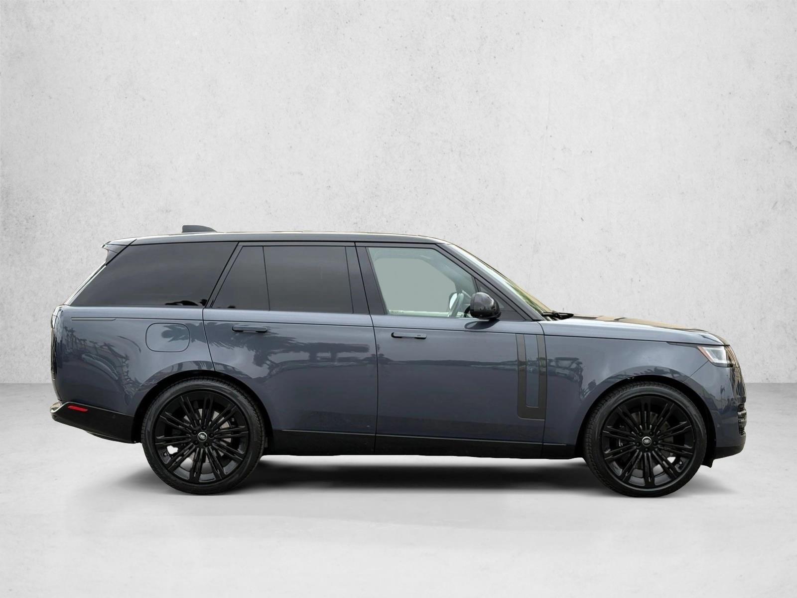 2024 Land Rover Range Rover P530 SE photo 4