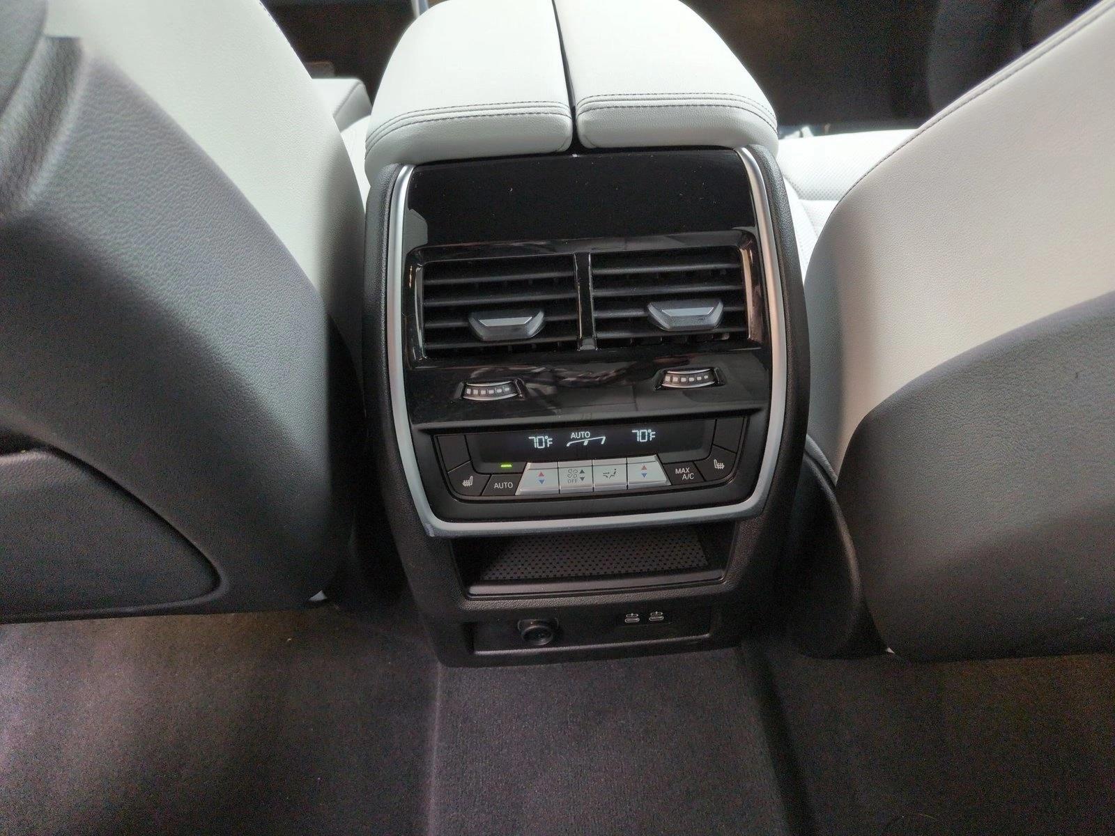 2025 BMW X5 40i - Photo 18