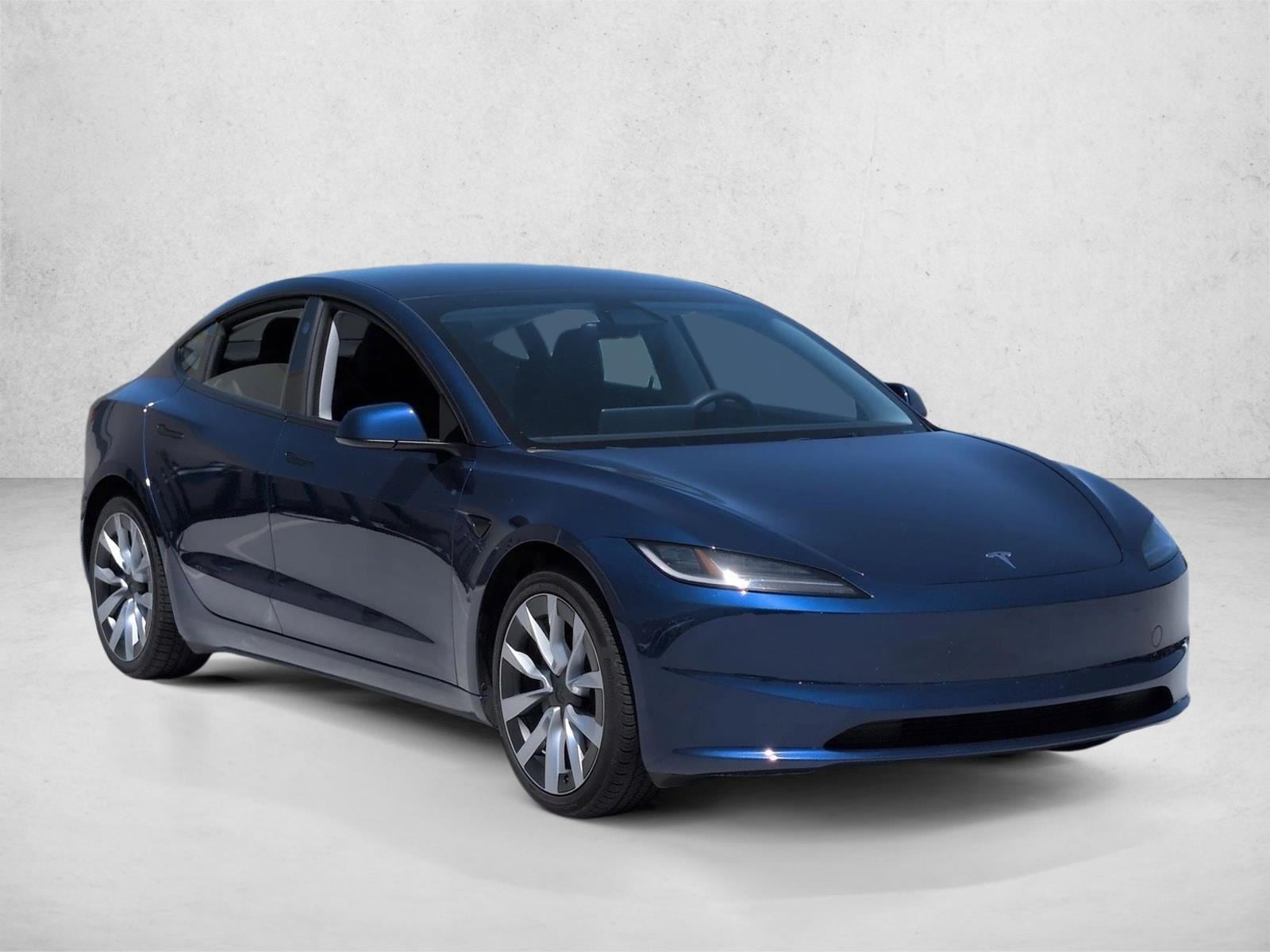 2024 Tesla Model 3 Long Range photo 2