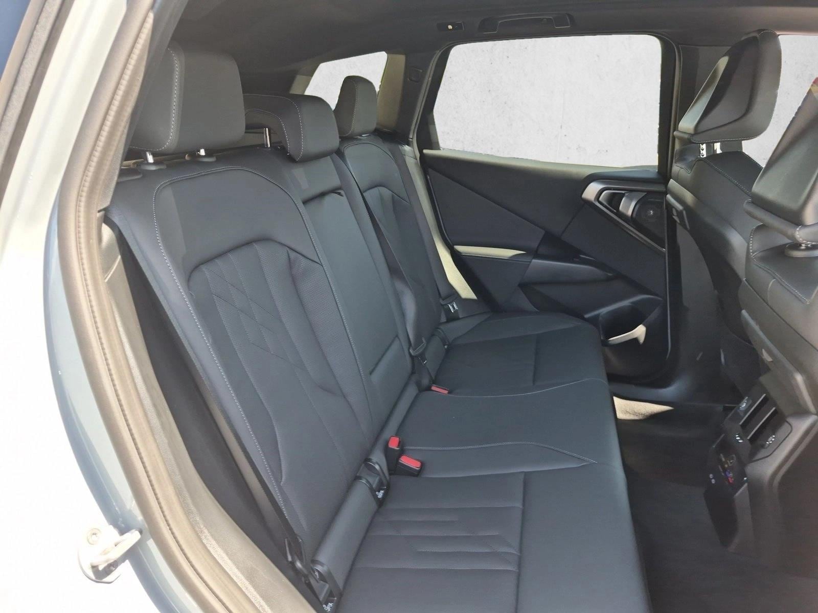2026 BMW X3 30 - Photo 19