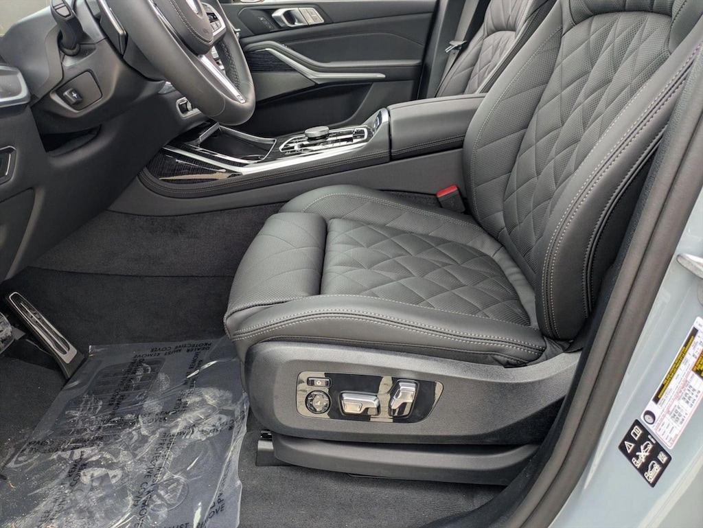 New 2027 BMW X7 xDrive40i SUV