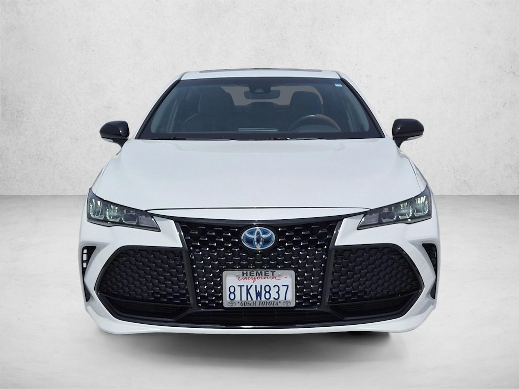 Used 2021 Toyota Avalon Hybrid XSE Sedan