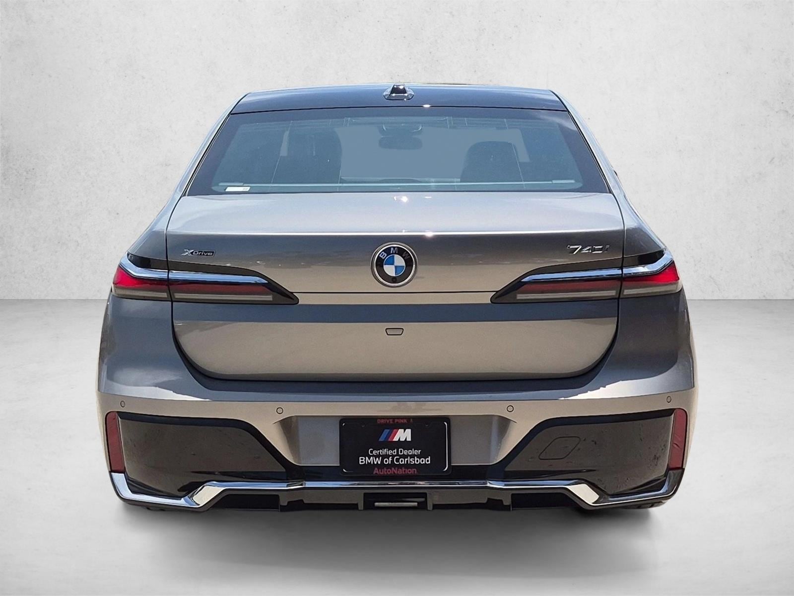 2026 BMW 7 Series 740i - Photo 7