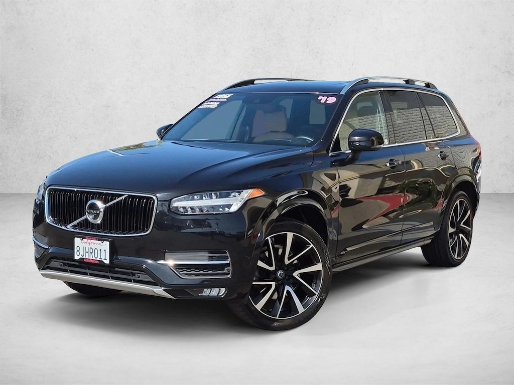 Used 2019 Volvo XC90 T6 Momentum SUV